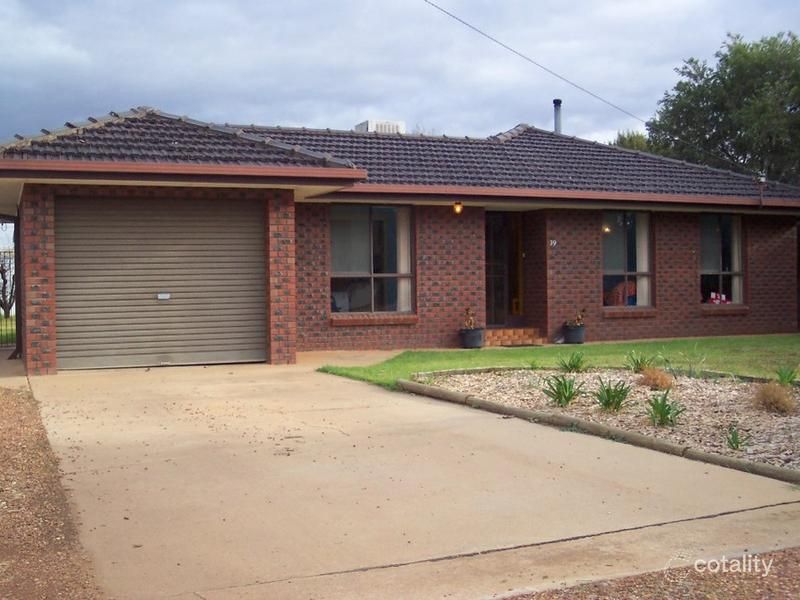 39 Leaver St, Yenda, NSW 2681