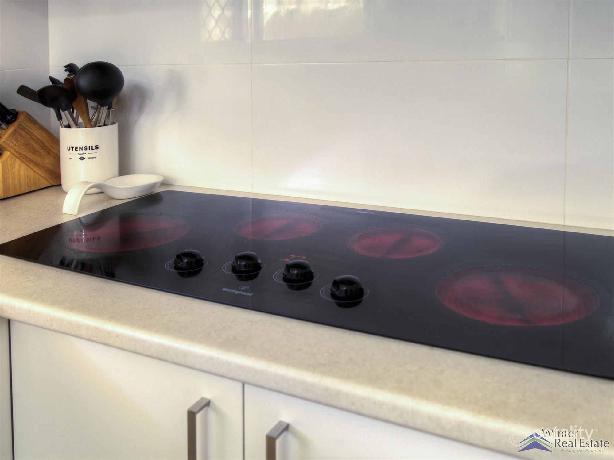 5 Dawson Ave, Forrestfield, WA 6058