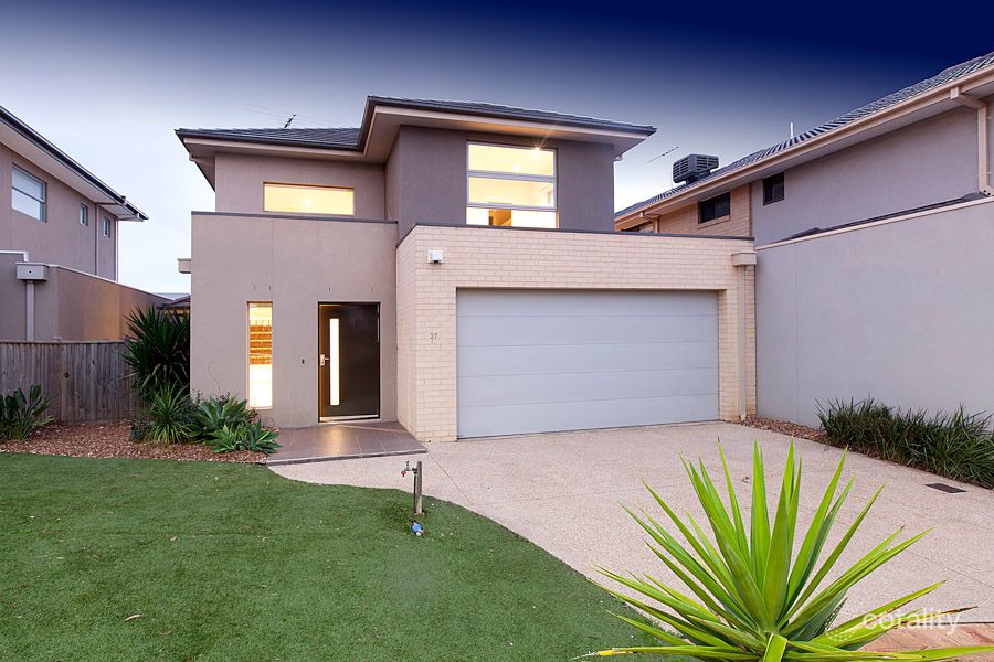 37/1 Greg Norman Dr, Point Cook, VIC 3030