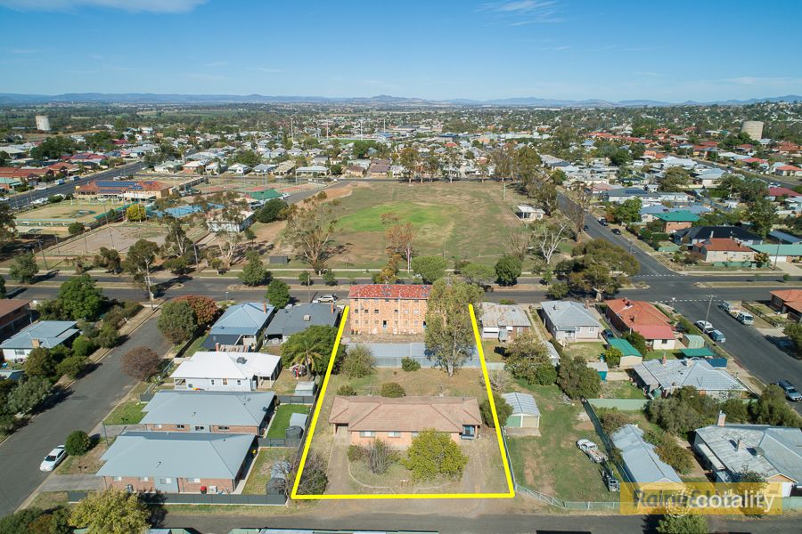43 Gipps St, West Tamworth, NSW 2340