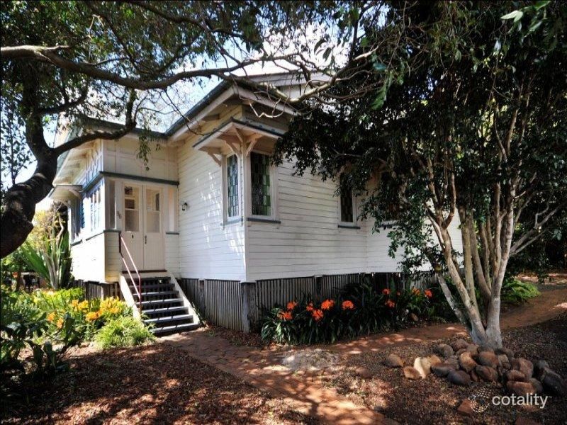 96 Holberton St, Newtown, QLD 4350