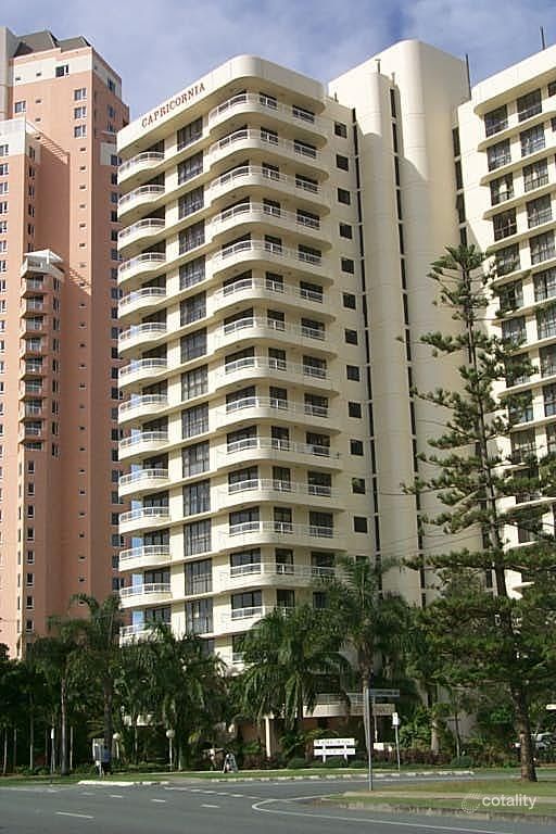 33/121 Surf Pde, Broadbeach, QLD 4218