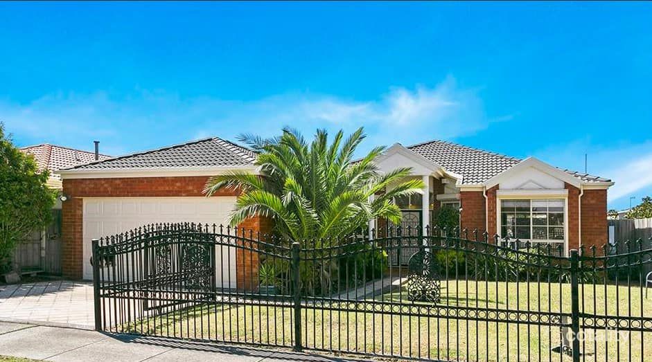 4 Villawood Ave, Roxburgh Park, VIC 3064
