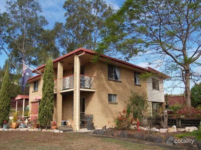 76 Hall St, Yamanto, QLD 4305