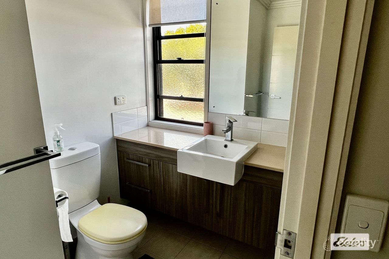 2/25 Bondi Rd, Blacks Beach, QLD 4740