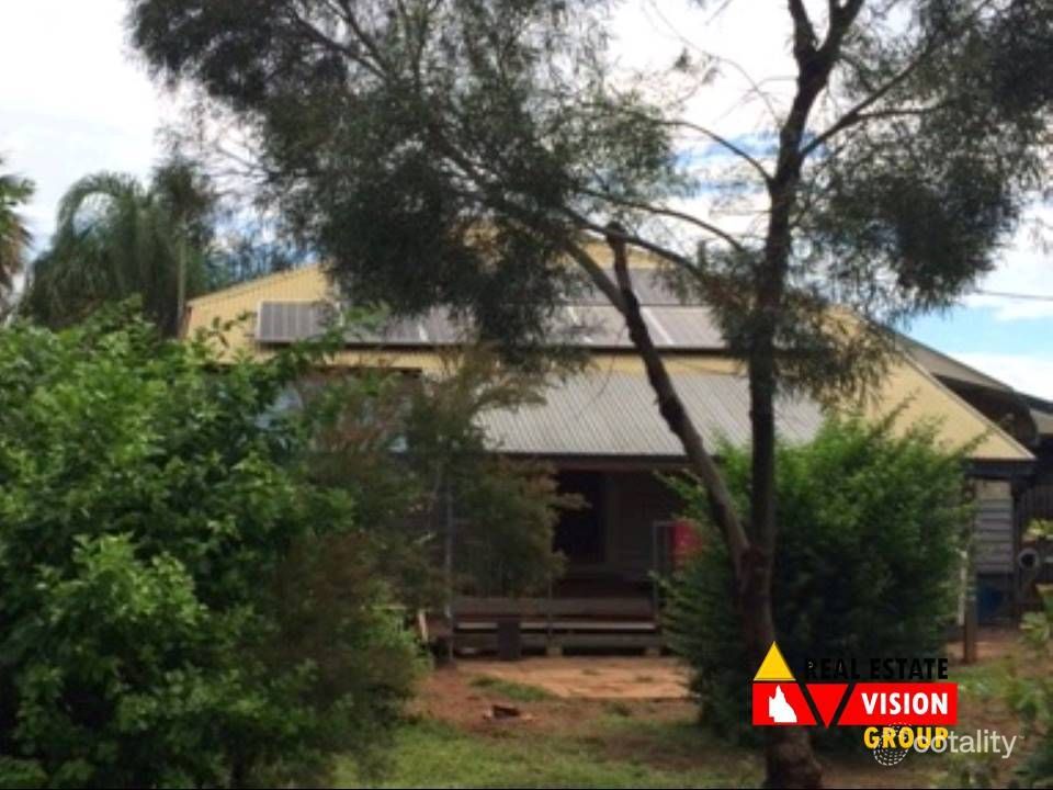 16 Shakespeare St, Comet, QLD 4702