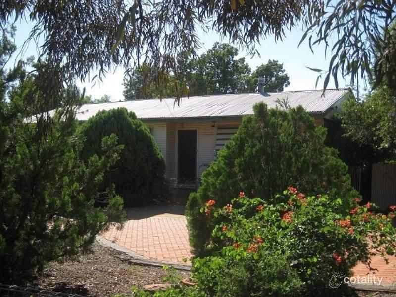6 Woodiwiss Ave, Cobar, NSW 2835