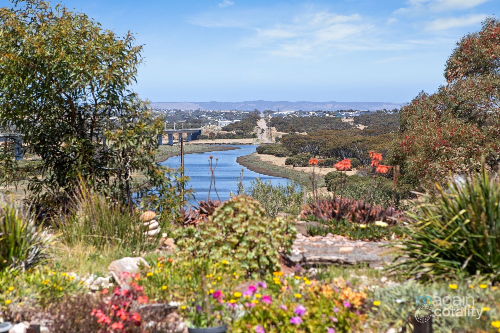 1 Coorong Ct, Port Noarlunga, SA 5167