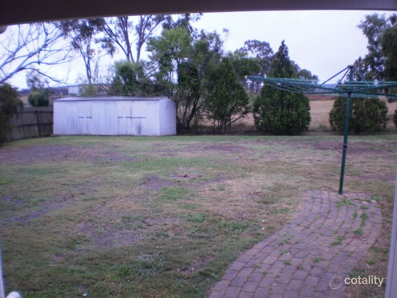 4 Banksia Dr, Kingaroy, QLD 4610