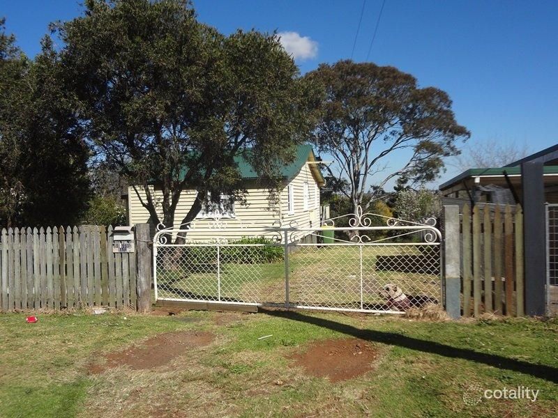 9 Prospect St, North Toowoomba, QLD 4350