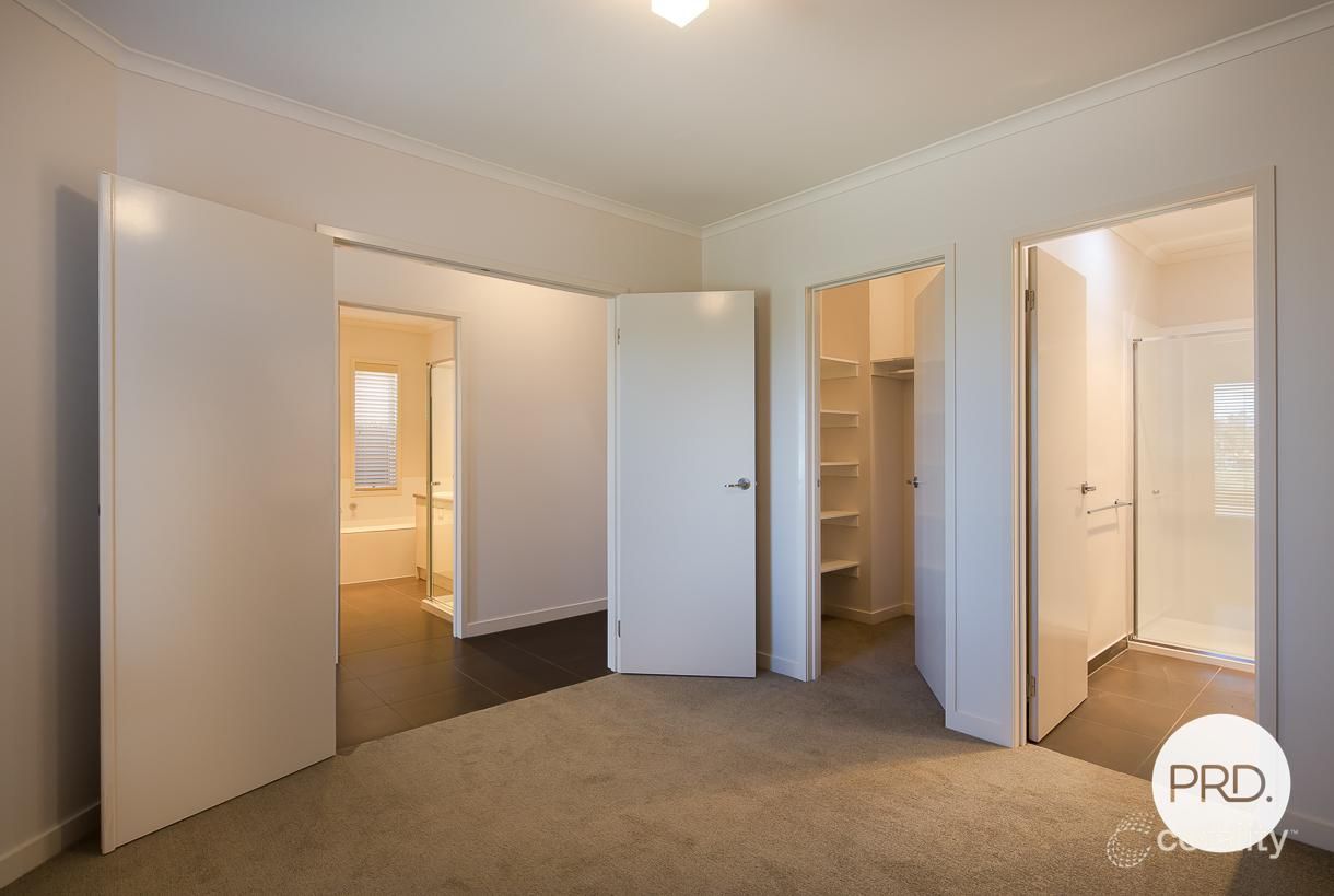 40 Warburton Dr, Lucas, VIC 3350