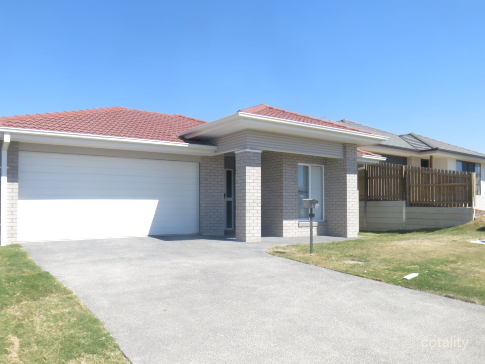 38 Balm Ave, Spring Mountain, QLD 4300