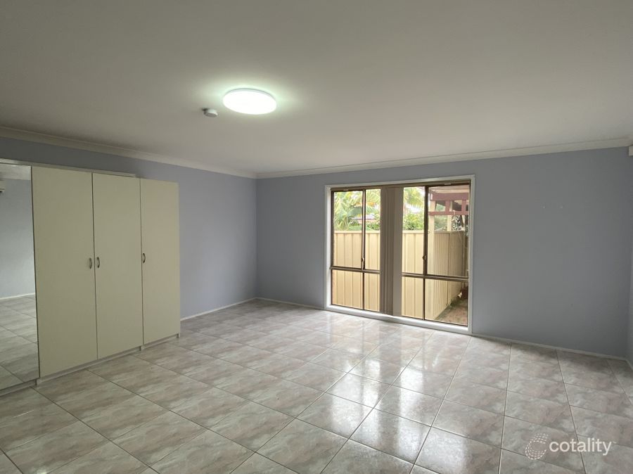 10 Floribunda Ave, Glenmore Park, NSW 2745