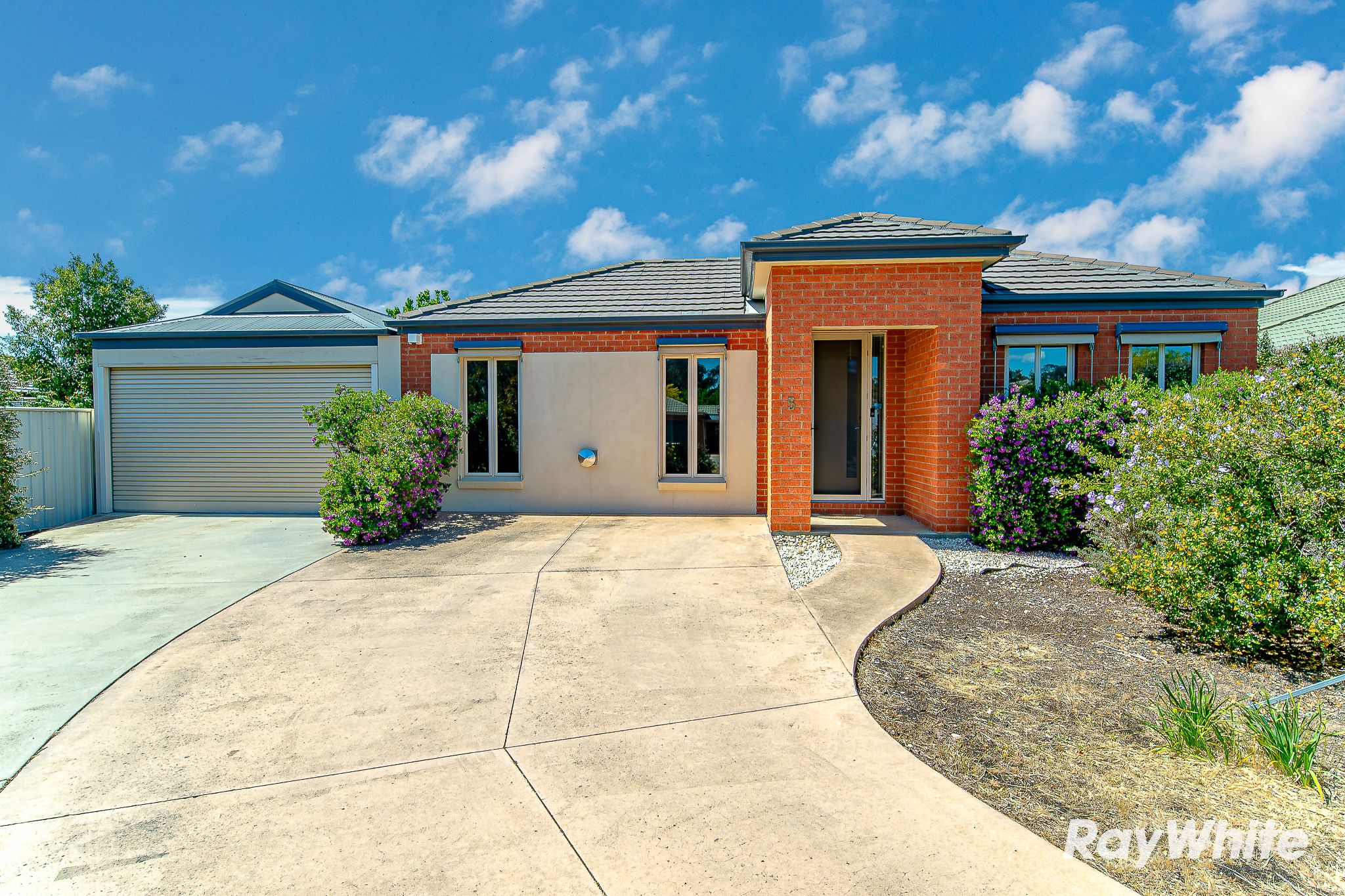 5 Parkview Ct, Epsom, VIC 3551