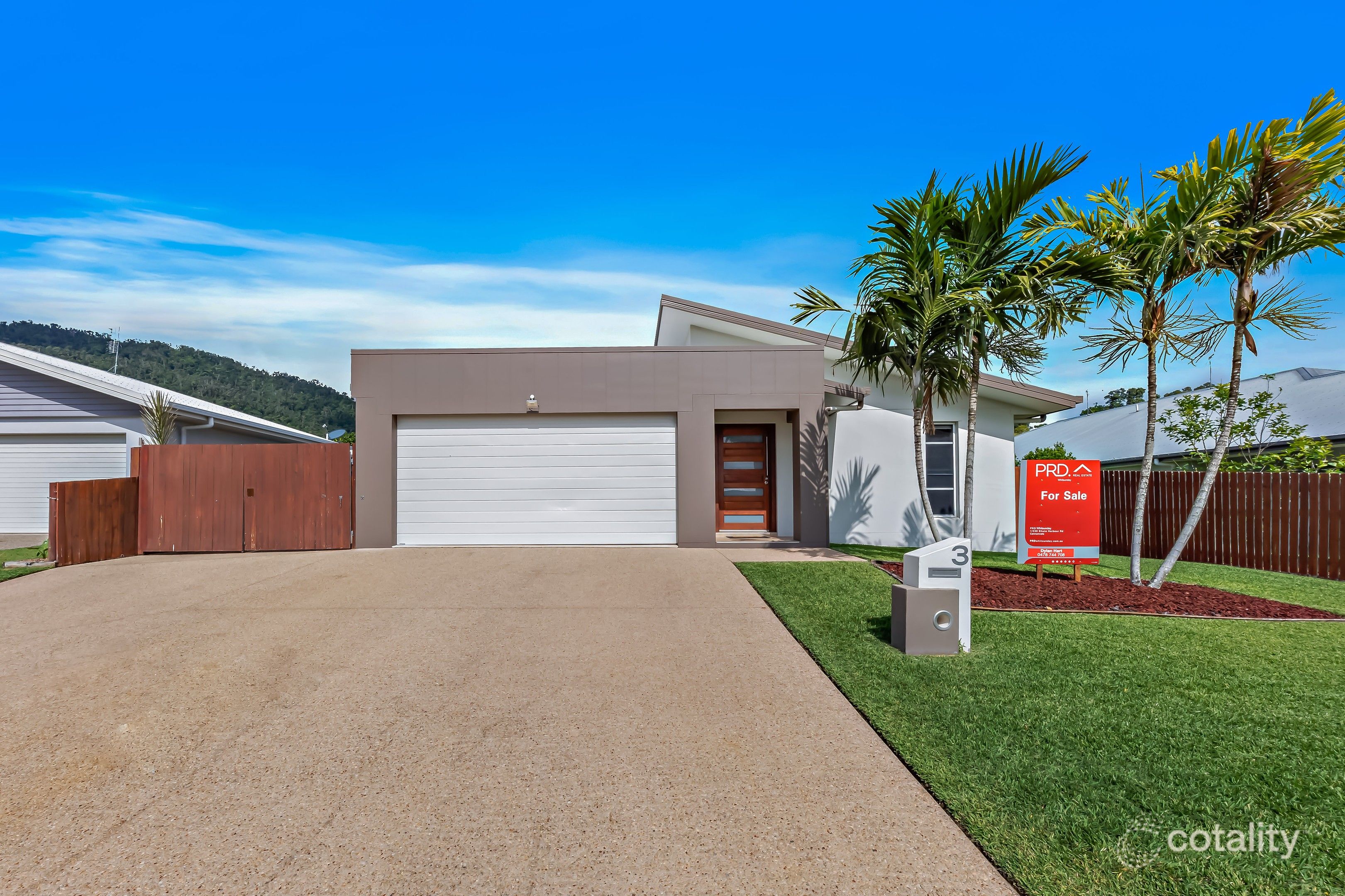 3 Corrimandle Gr, Cannonvale, QLD 4802