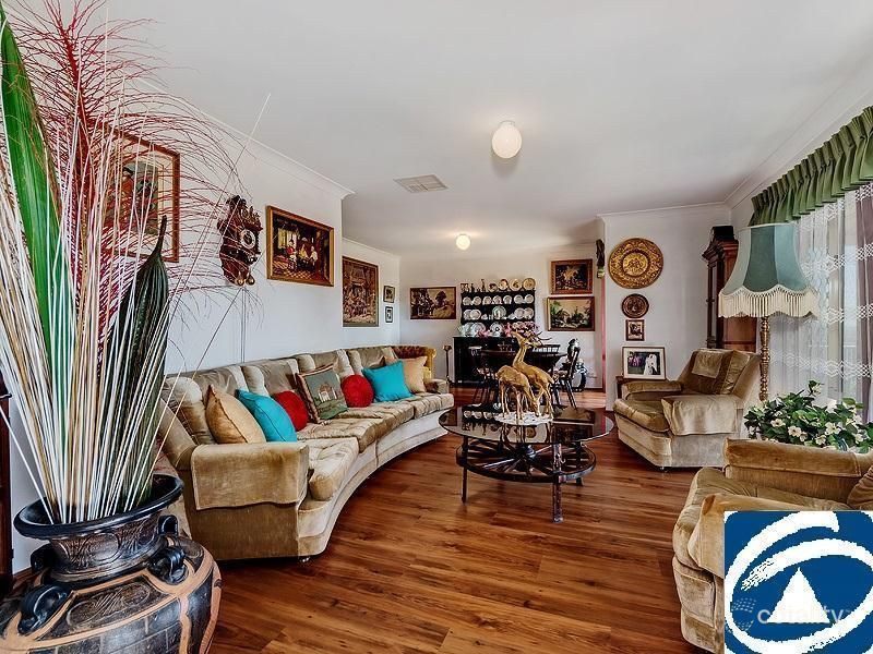 3 Hillside Rd, Mount Richon, WA 6112