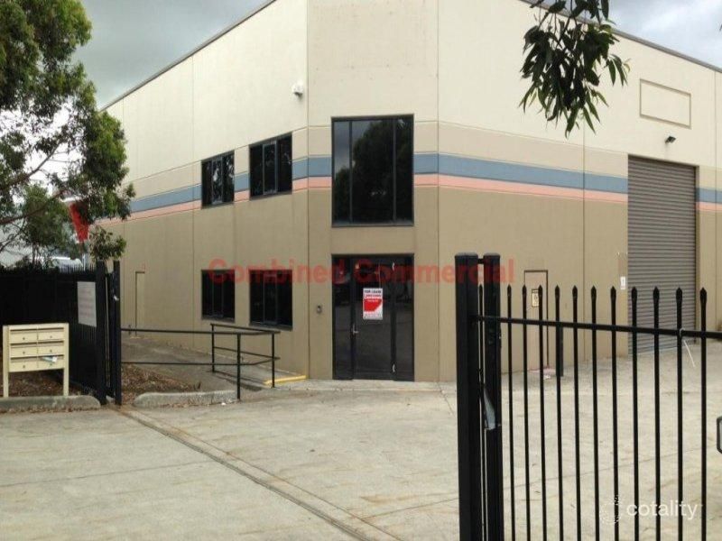 1/14 Bluett Dr, Smeaton Grange, NSW 2567