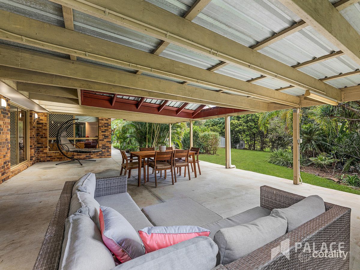 54 Fawkner Cres, Barellan Point, QLD 4306