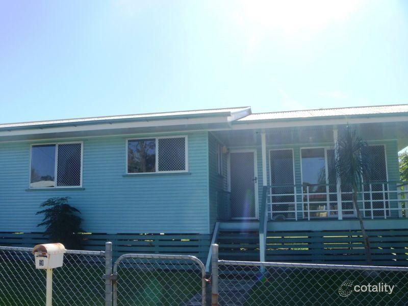 9 Neil St, Southside, QLD 4570