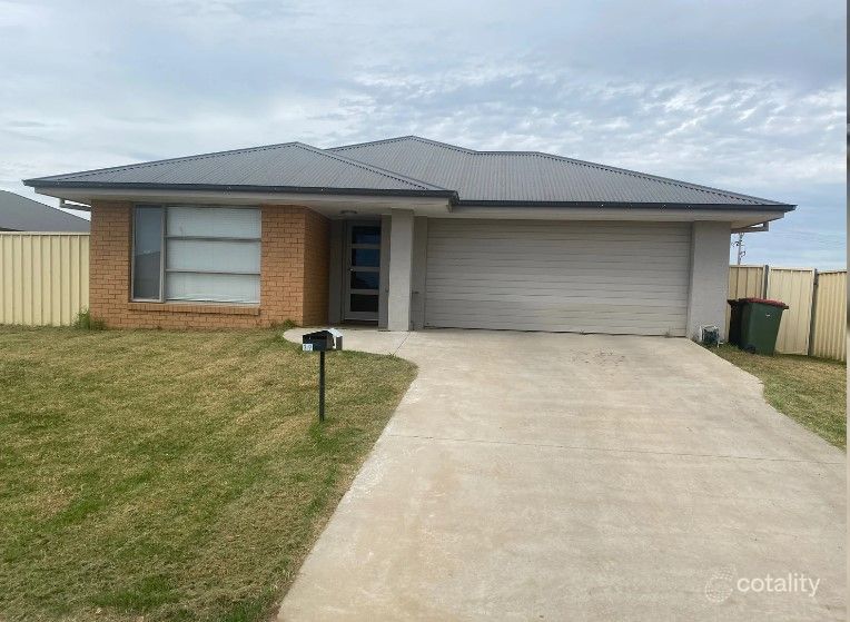 19 Lake Paddock Dr, Leeton, NSW 2705