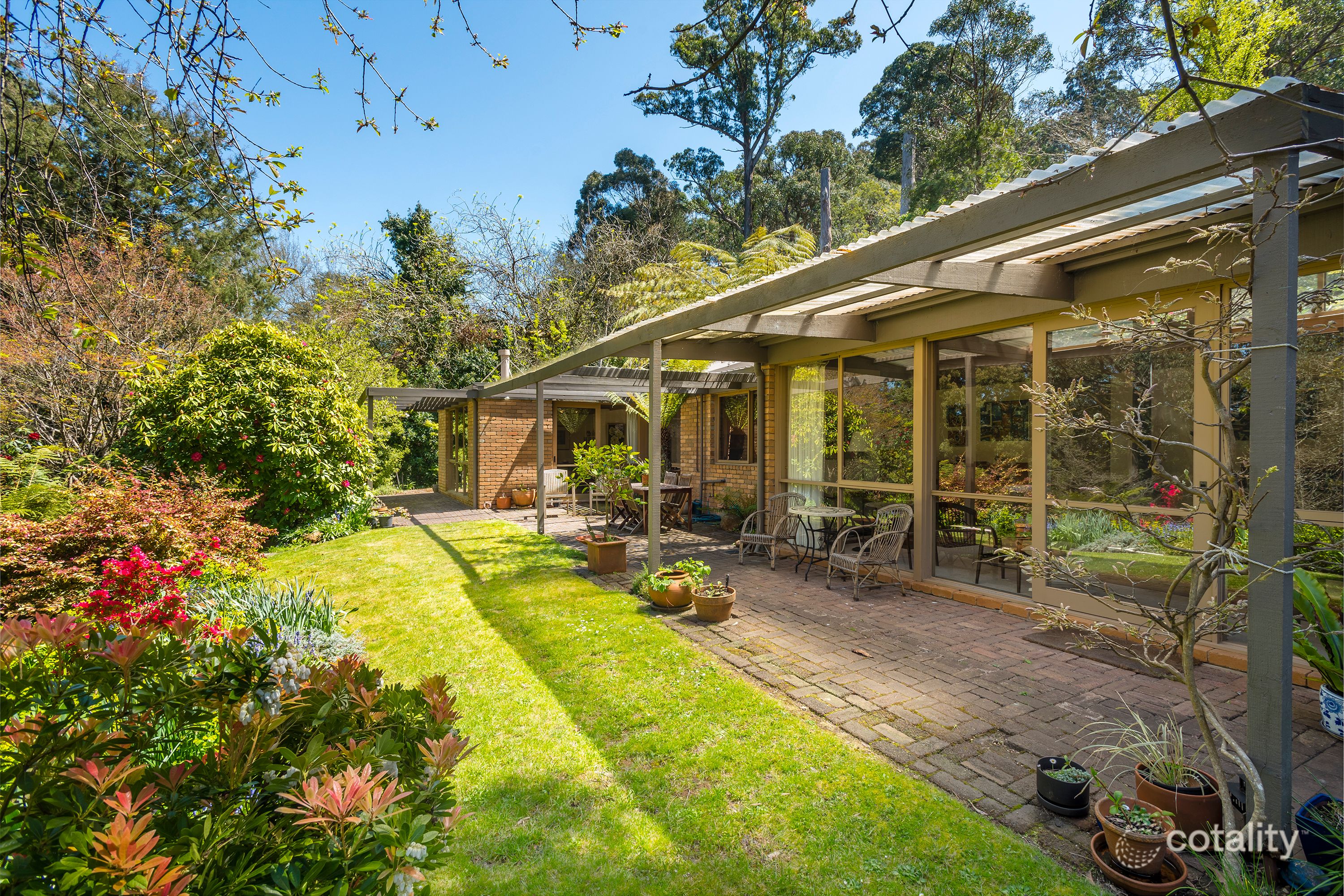 67 Douglas Rd, Mount Macedon, VIC 3441