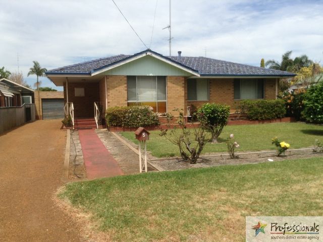 5 Centennial Ave, Harvey, WA 6220