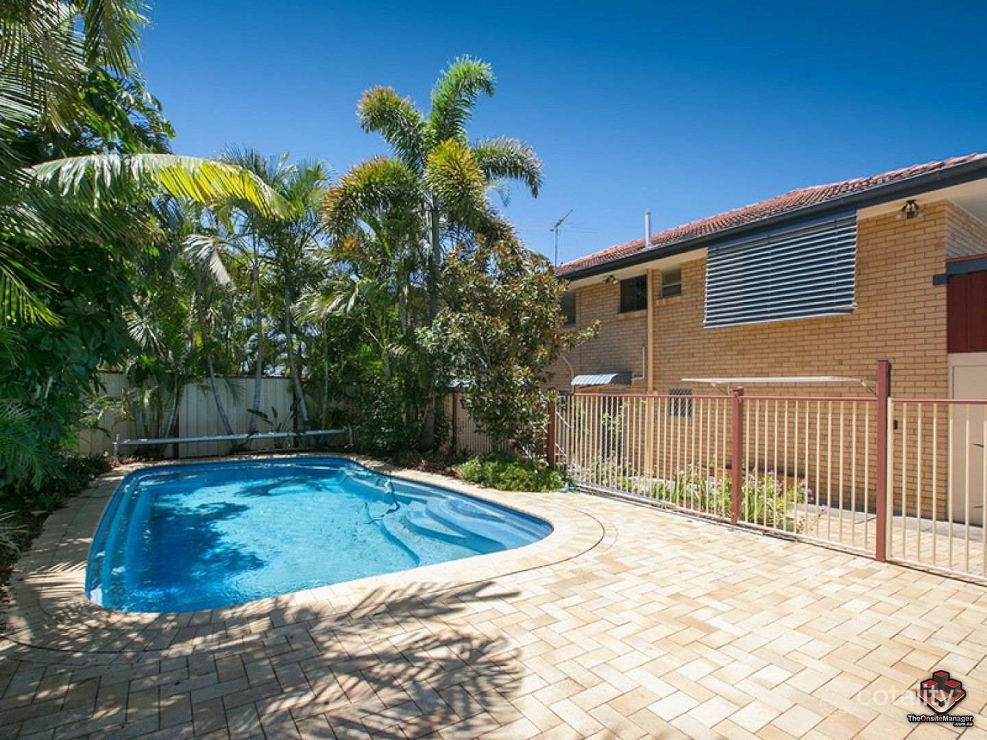 10 Linfield St, Mansfield, QLD 4122