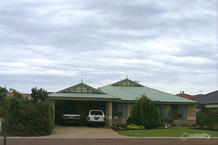 26 Edinburgh Ave, Kinross, WA 6028