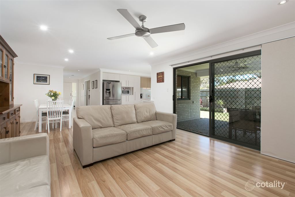 3 Knightsbridge St, Oxley, QLD 4075