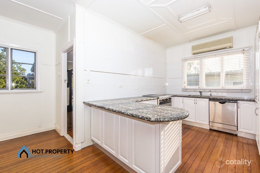 18 Moree St, Kedron, QLD 4031