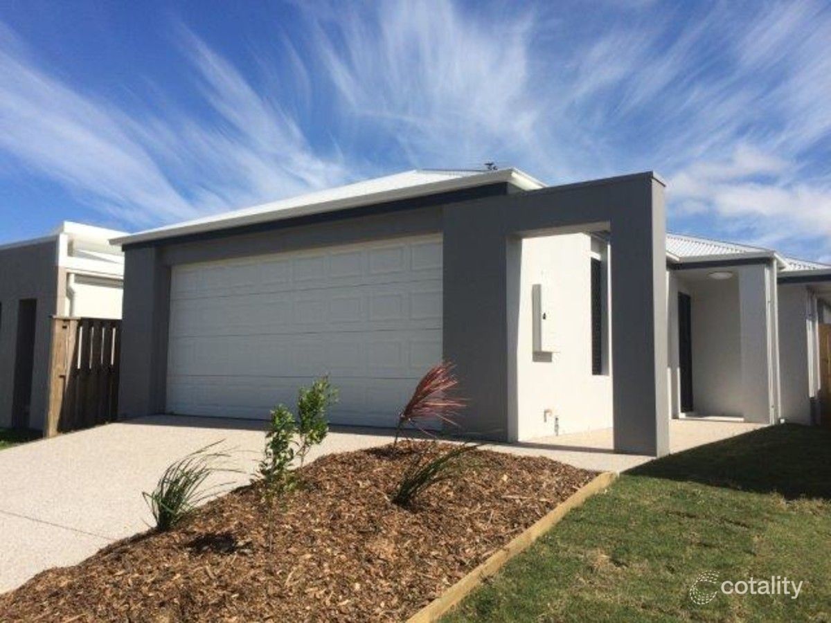 34 Newport Pde, Blacks Beach, QLD 4740