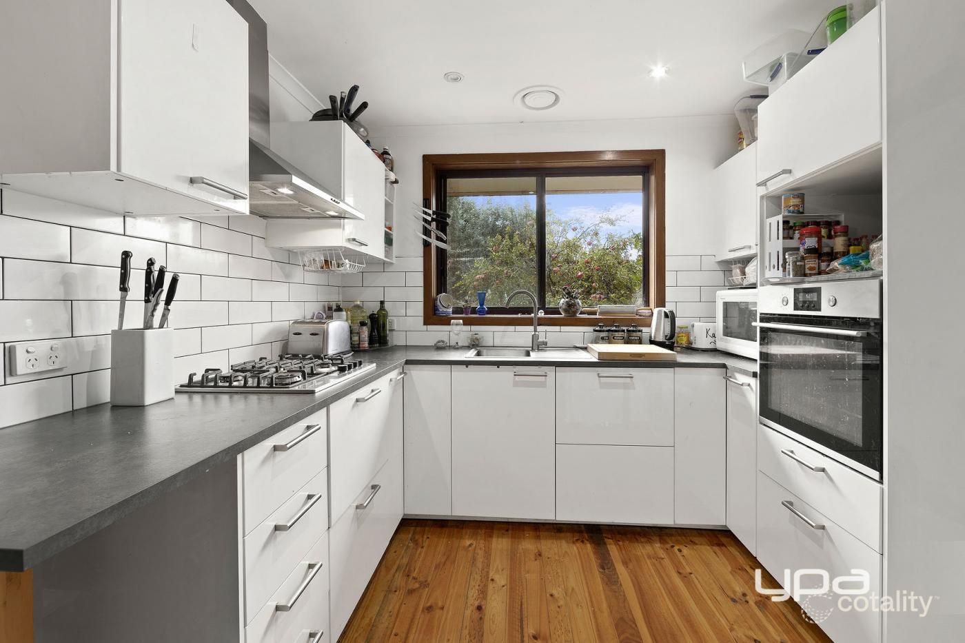 4 Chetwyn Dr, Kings Park, VIC 3021