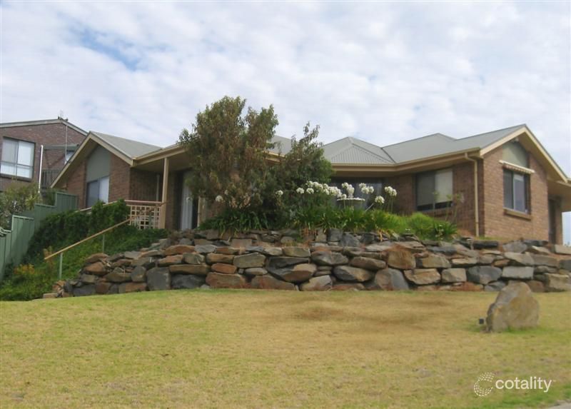 2 Buffalo Ct, Encounter Bay, SA 5211