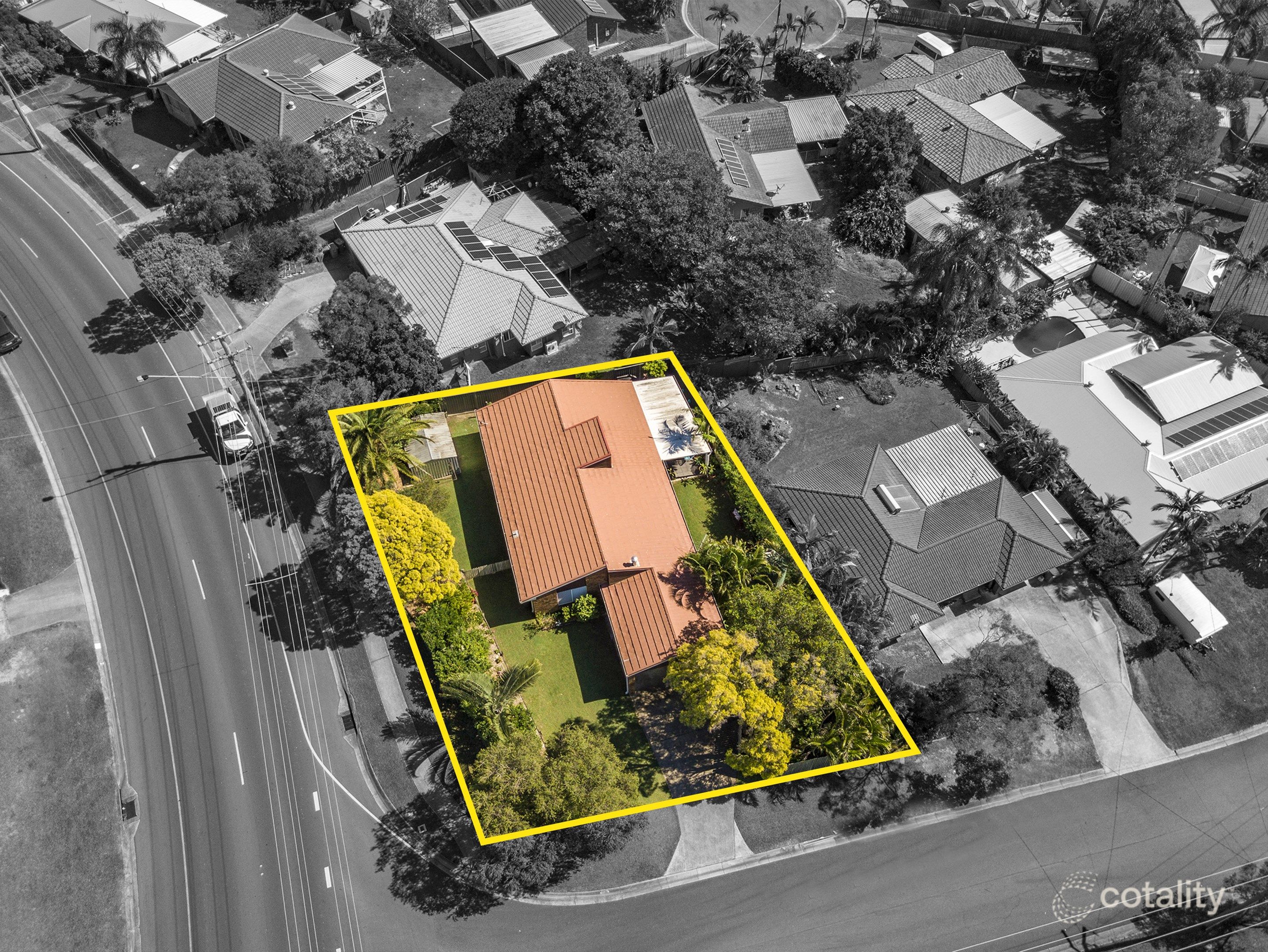2 Black Diamond Cres, Edens Landing, QLD 4207