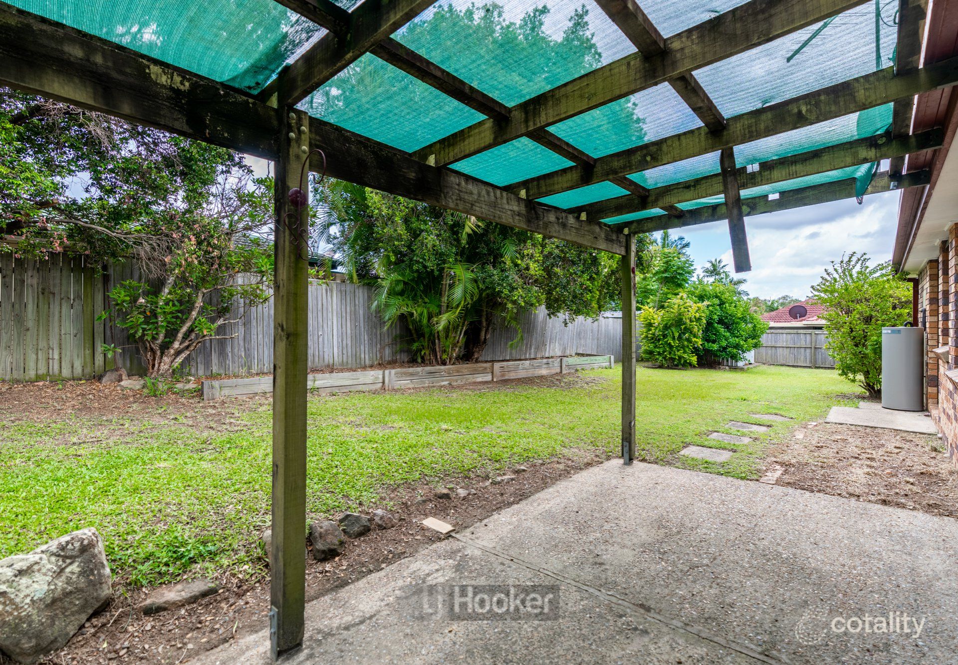 45 Bottlebrush Dr, Regents Park, QLD 4118