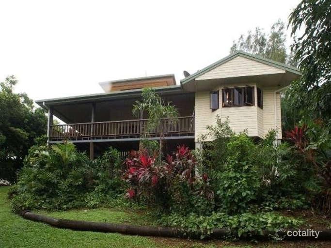 16 Barellan Cl, Caravonica, QLD 4878