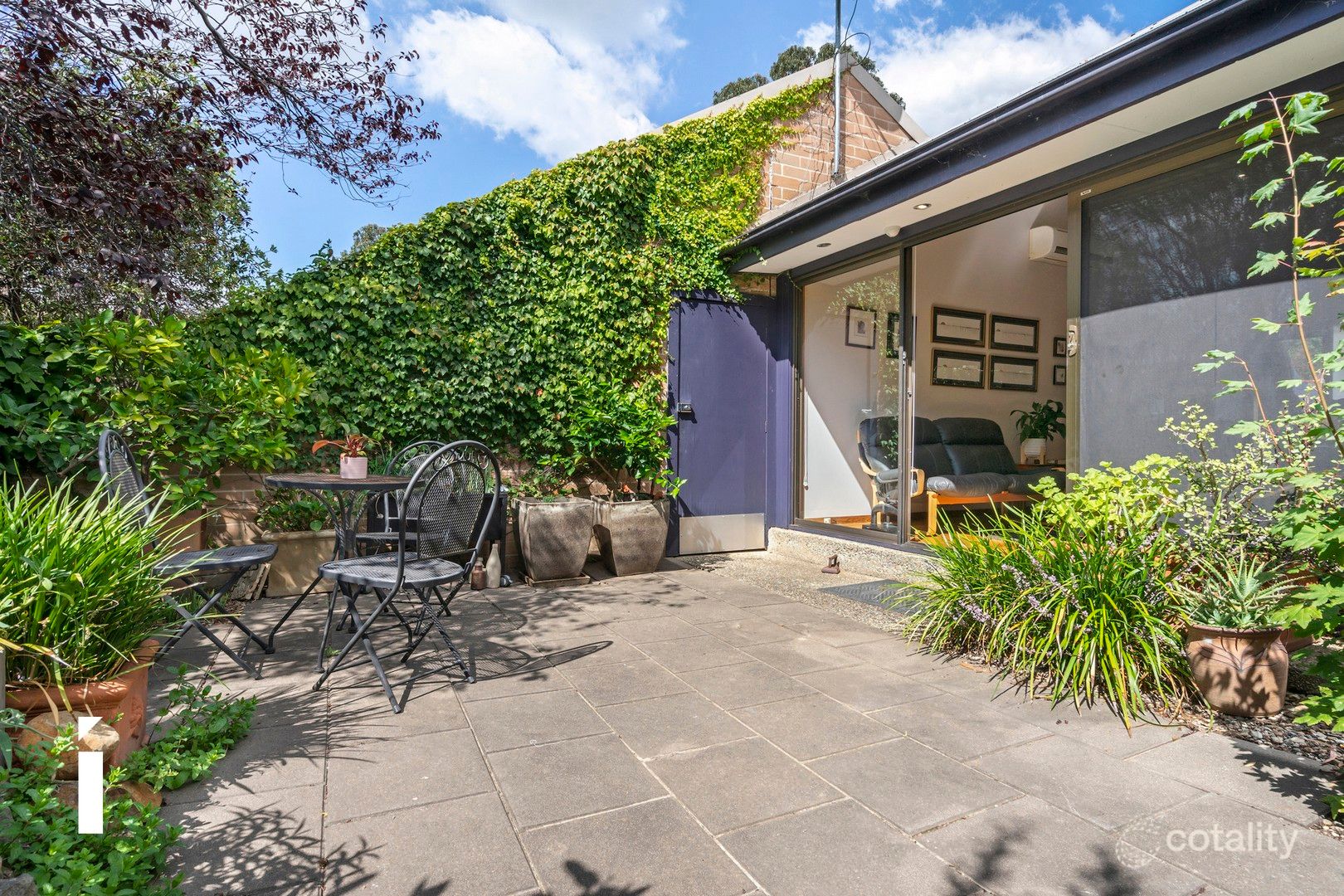 33 Mcnamara St, Pearce, ACT 2607