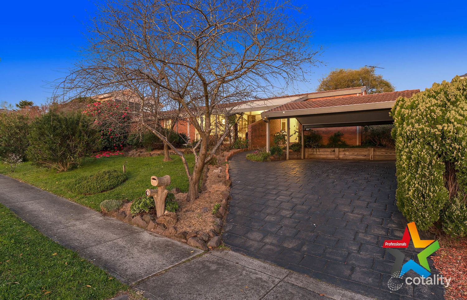 182 Hayrick Lane, Mooroolbark, VIC 3138
