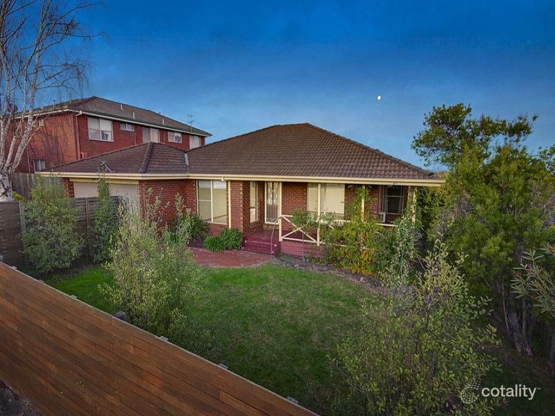 25 Thornhill Rd, Highton, VIC 3216