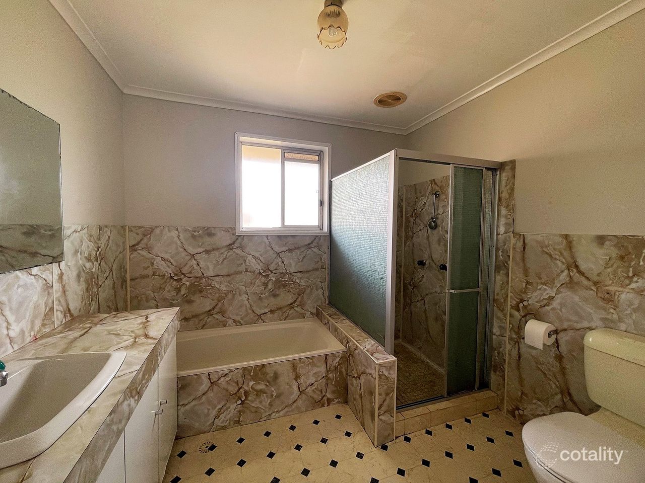 15 Leaver St, Yenda, NSW 2681