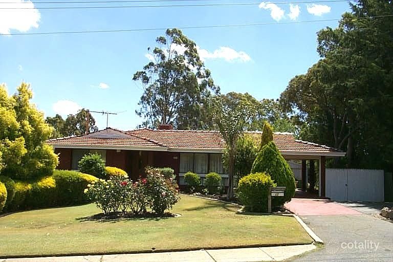 12 Rosea Cl, Maida Vale, WA 6057