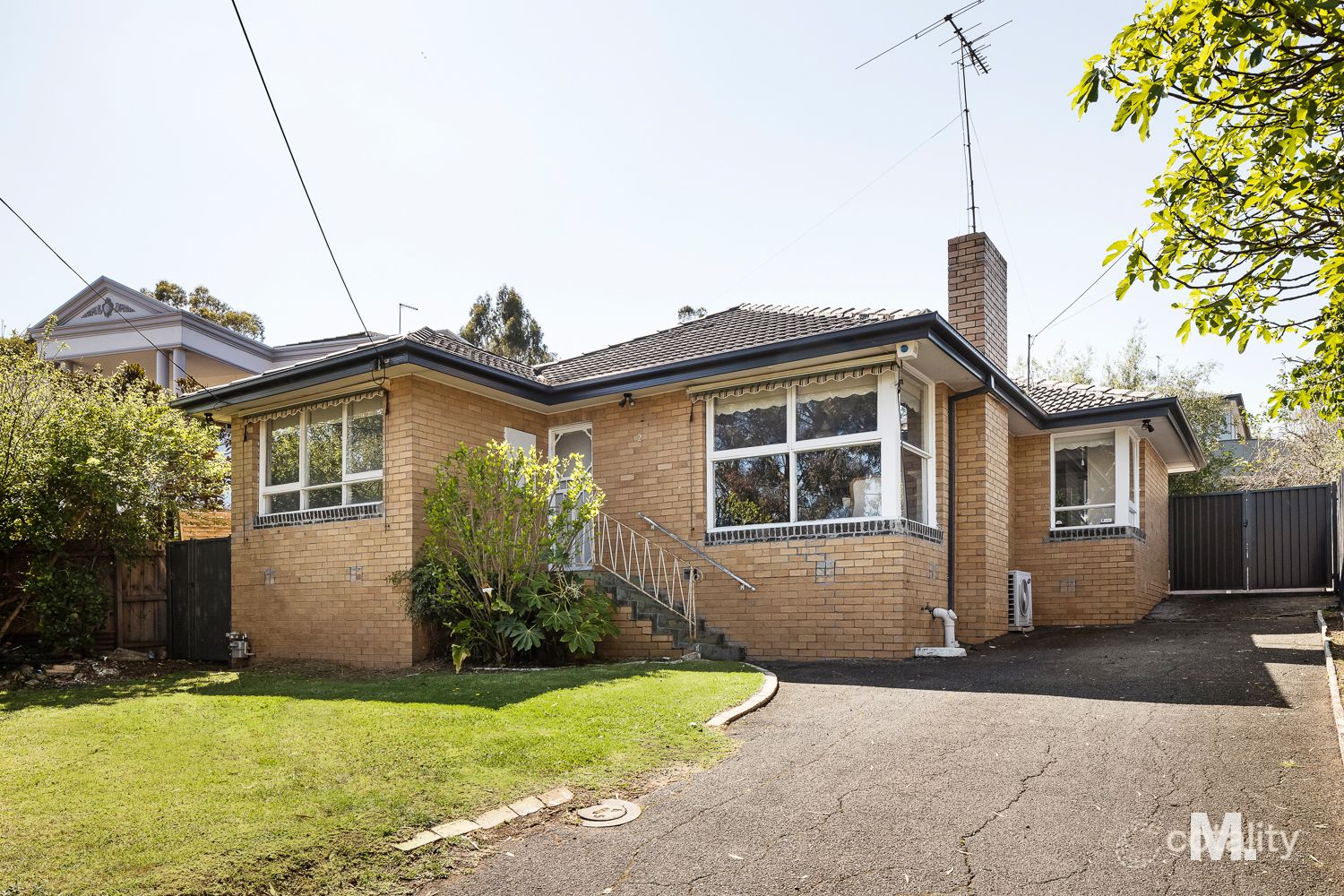 2 Rose Ave, Niddrie, VIC 3042