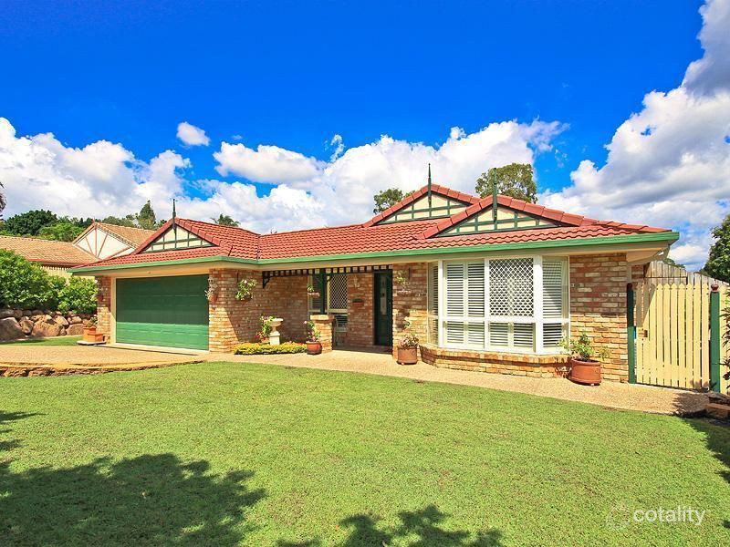 24 Chisholm Ct, Albany Creek, QLD 4035