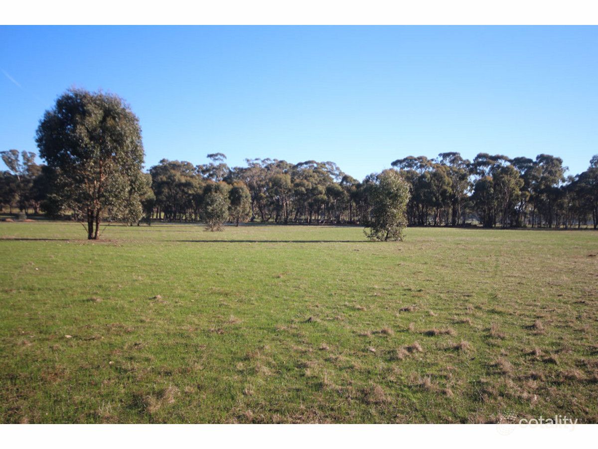 274 Voddens Rd, Sebastian, VIC 3556