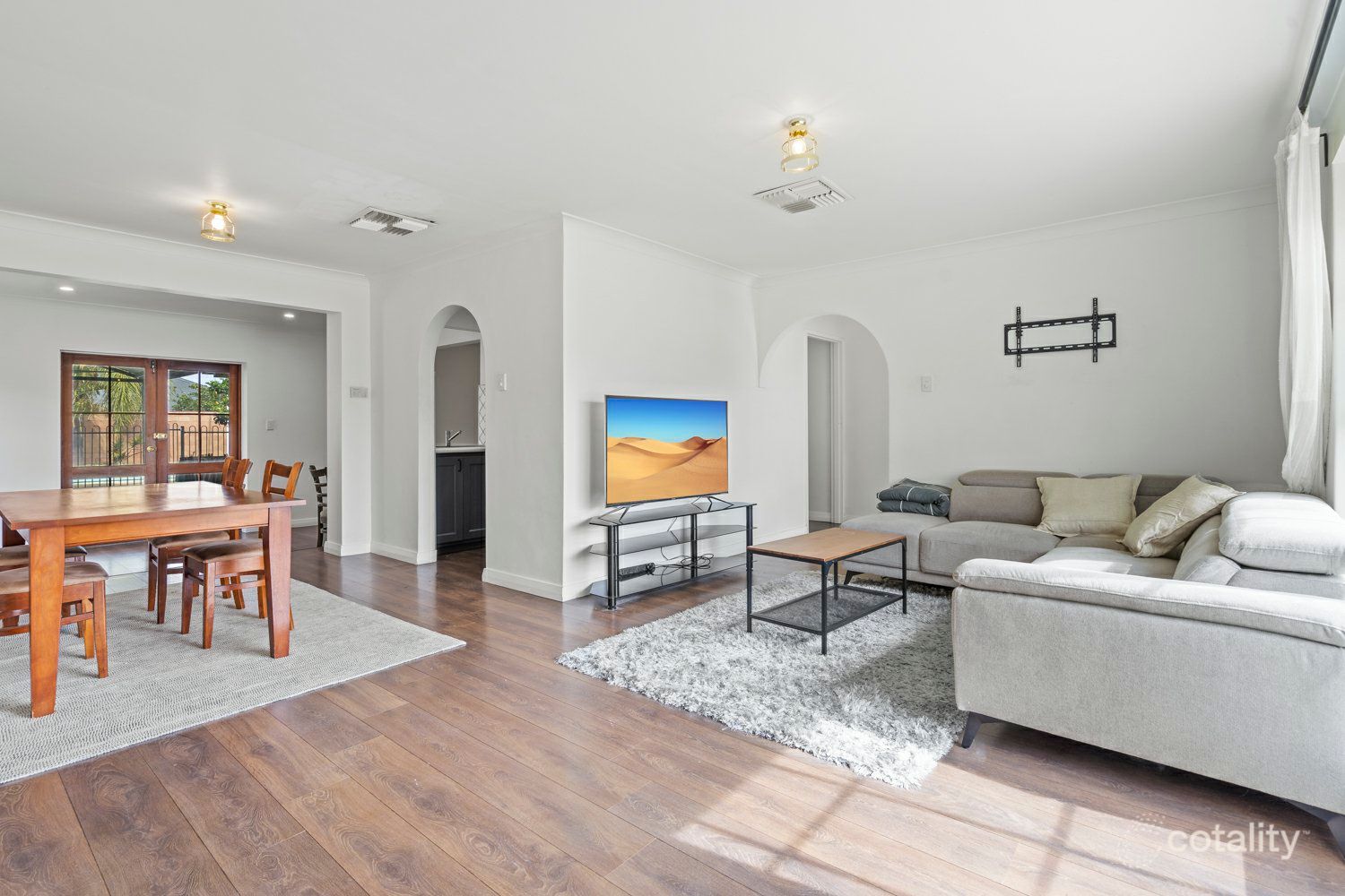 55 Linden Way, Forrestfield, WA 6058