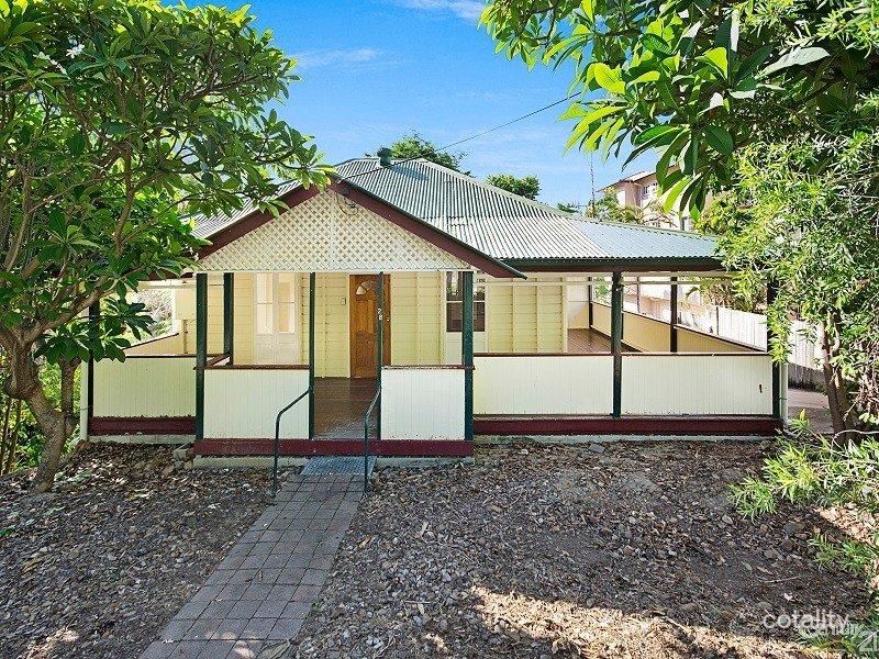 28 Queen St, North Ward, QLD 4810