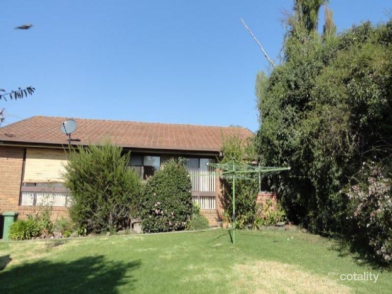 70 Gardenia St, Pakenham, VIC 3810
