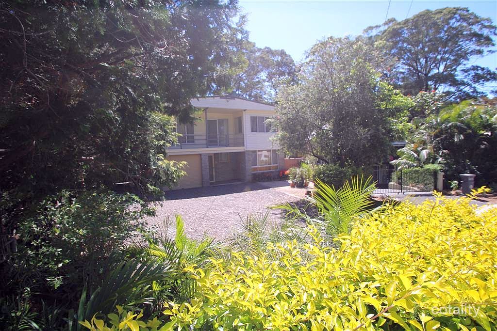 2 Karen Pl, Smiths Lake, NSW 2428