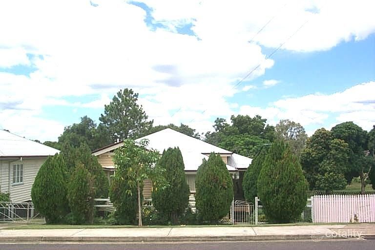 11 Macgregor St, Woodend, QLD 4305