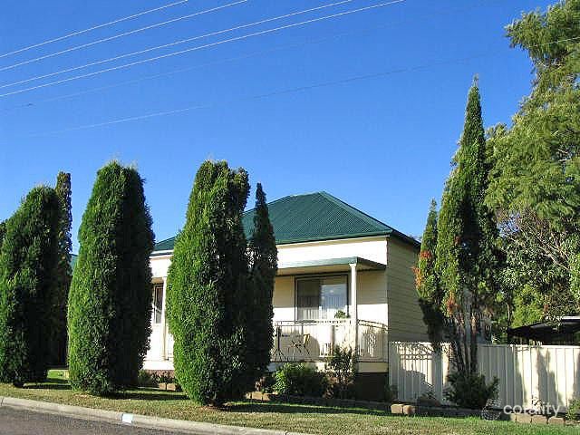 14 Albert St, Speers Point, NSW 2284